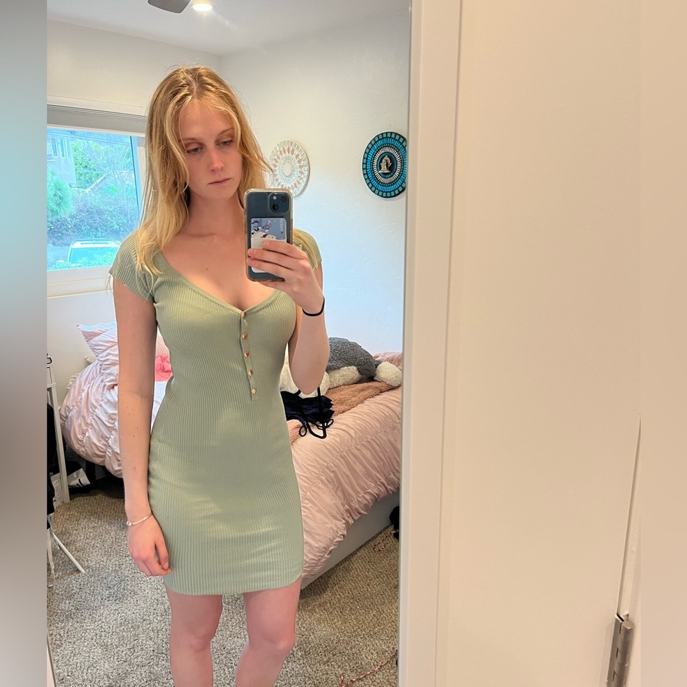 Love tree tight green dress